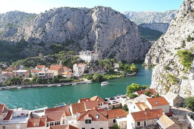 private-arrival-transfer-split-airport-to-split-trogir-makarskatucepi-and-baska-voda-hotels