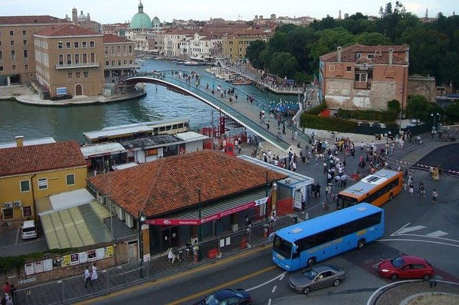 private-arrival-transfer-venice-train-or-bus-stations-to-venice-hotels