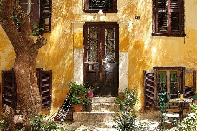 private-athens-walking-tour-acropolis-athens-historical-city-landmarks