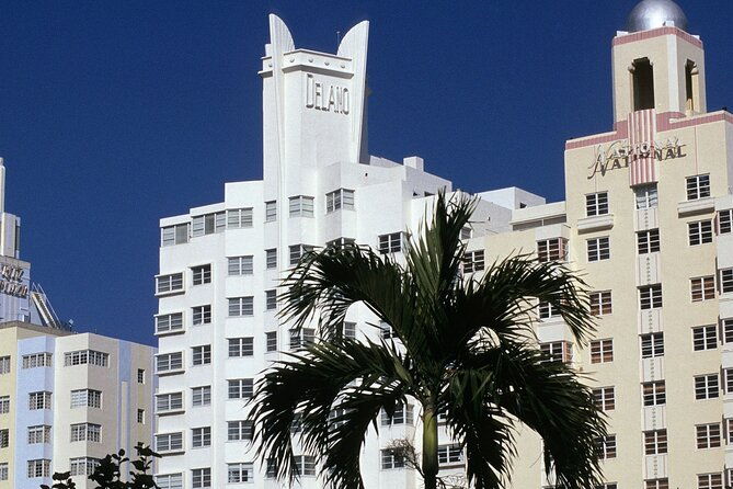 private-audio-guided-walking-tour-in-miami