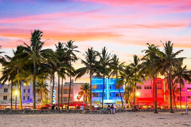 private-audio-guided-walking-tour-in-miami