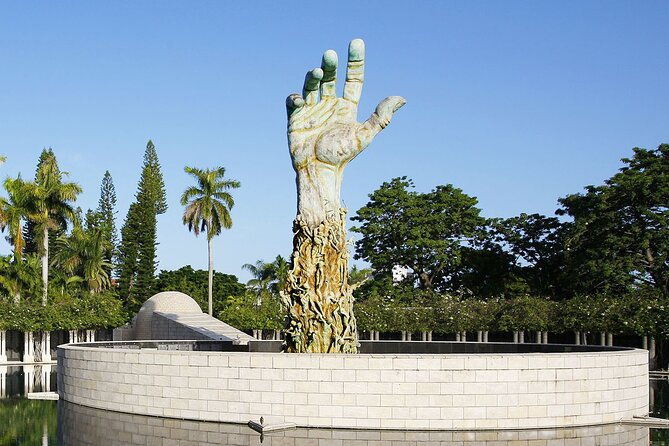 private-audio-guided-walking-tour-in-miami