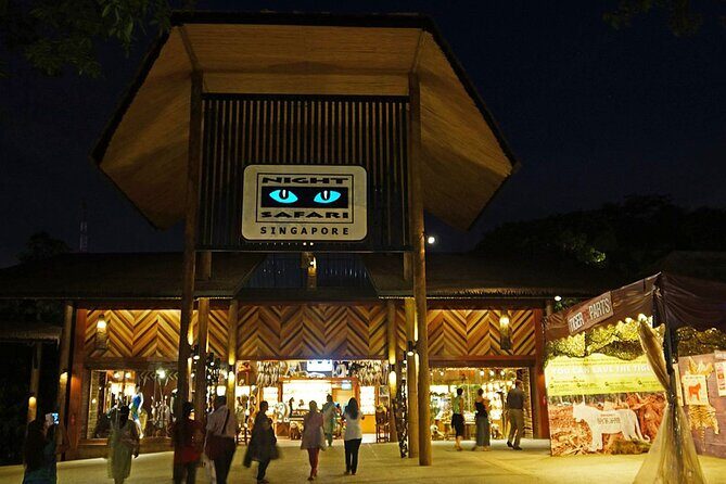 Private Audio Guided Walking Tour in Singapore - Who Will Love This Tour?