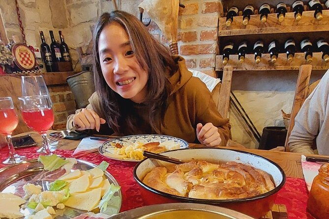 private-authentic-local-food-at-family-home-experince