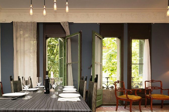 private-authentic-paella-cooking-class-in-barcelona-with-josh