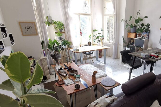 private-authentic-tea-experience-in-prague