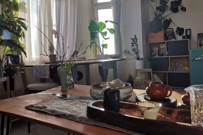 private-authentic-tea-experience-in-prague
