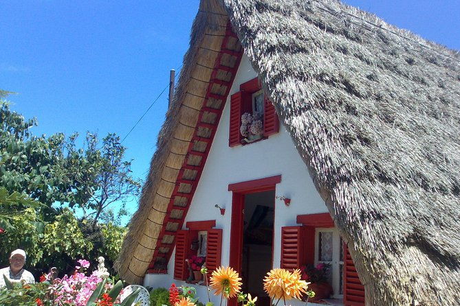 private-balcoes-walk-a-framed-houses-tour-2