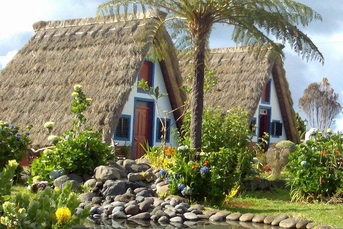 private-balcoes-walk-a-framed-houses-tour