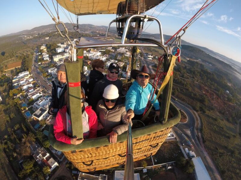 private-balloon-flight-for-4-6-pax