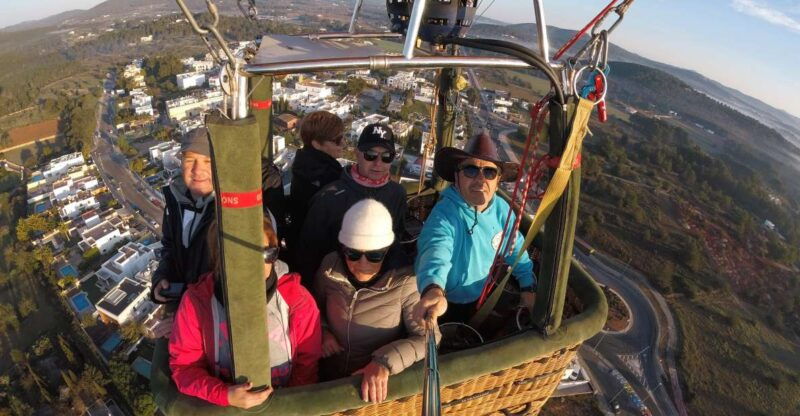 private-balloon-flight-for-4-6-pax