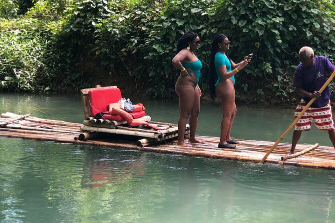 private-bamboo-rafting-with-limestone-massage-in-mobay