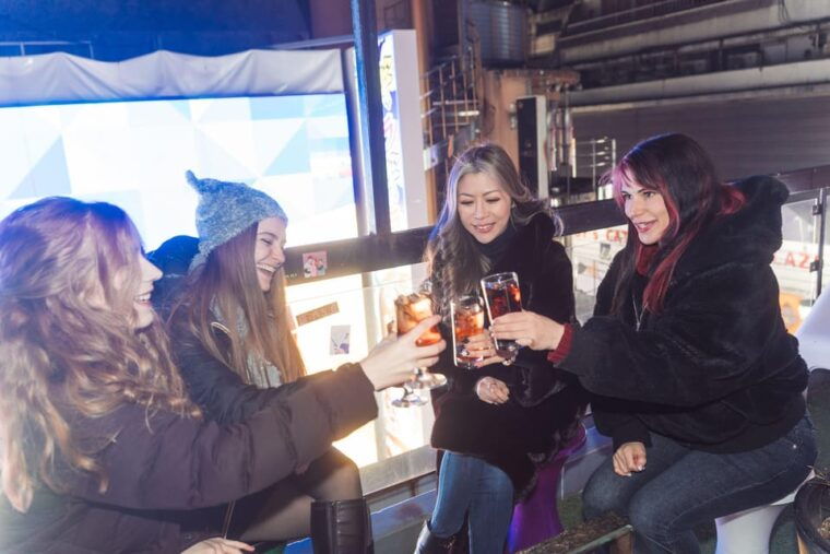 private-bar-hopping-kabuki-cho-tour-with-local-guide