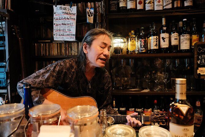 Private Bar Hopping Tour in Shinjuku Golden Gai - Practical Details and Tips