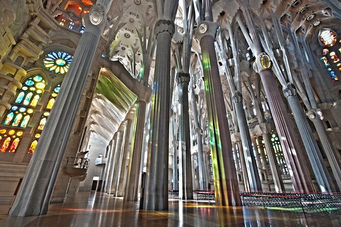 private-barcelona-bike-highlights-sagrada-familia