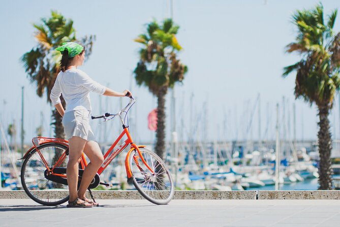 private-barcelona-bike-tour-gaudis-art-and-medieval-districts-with-local-guide