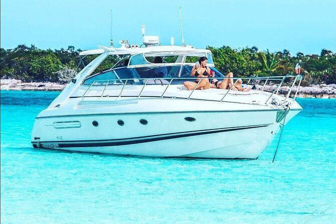 private-beach-day-50ft-sun-seeker-motor-yacht-1-10-guests