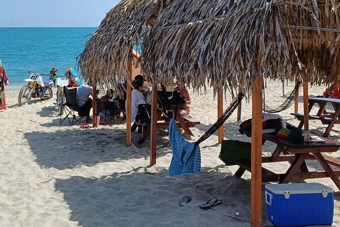 private-beach-day-in-santa-clara-pacific-ocean