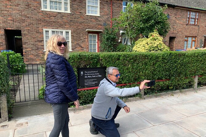 private-beatles-car-tour-penny-lane-strawberry-field-childhood-homes