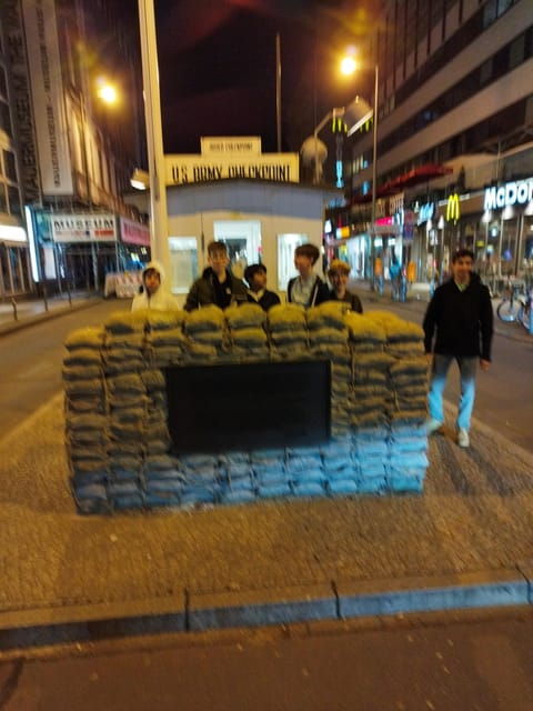 private-berlin-by-night-minivan-with-highlights