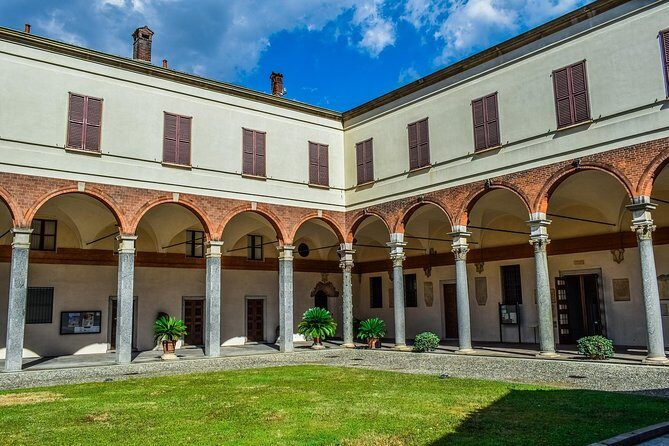 Private Best of Milan Guided Tour with Duomo, La Scala Theatre and Sforza Castle - FAQ
