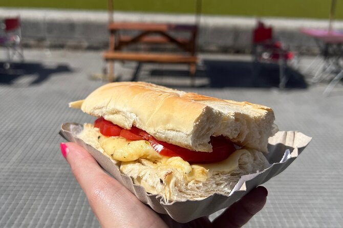 private-bike-tour-experience-around-old-ba-with-local-host