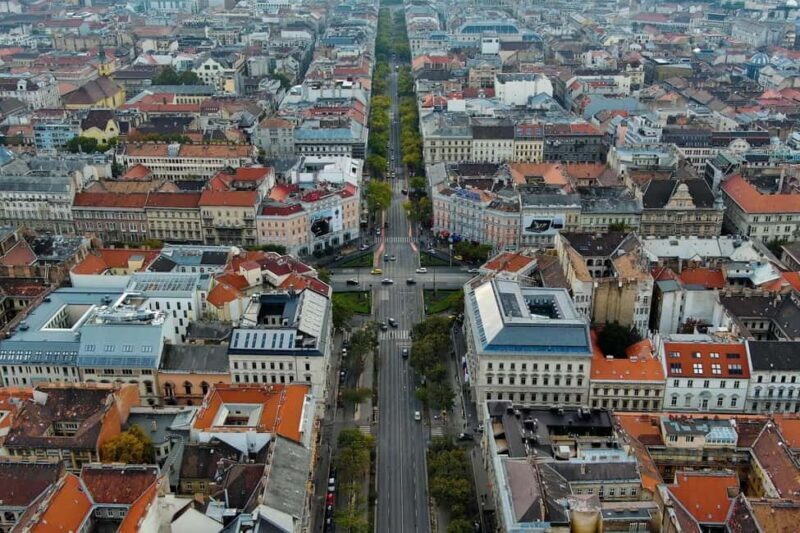 Private Bike Tour of Budapest Old Town, Top Sights & Nature - What Makes This Tour Stand Out