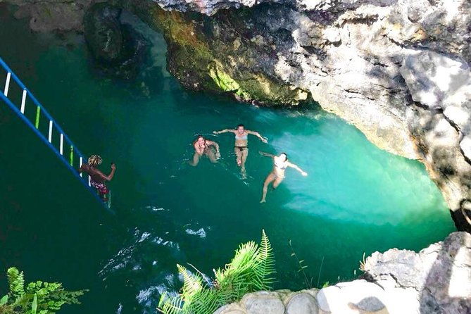 private-blue-hole-mineral-spring-tour-from-montego-bay