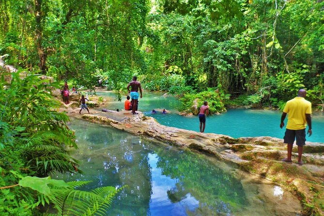 private-blue-hole-tour-from-falmouth-cruise-ship