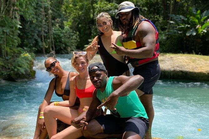 private-blue-hole-tour-from-montego-bay