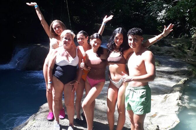 private-blue-hole-tour-from-ocho-rios