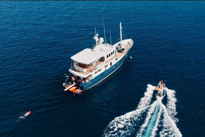 private-boat-and-fishing-tours-in-greek-islands