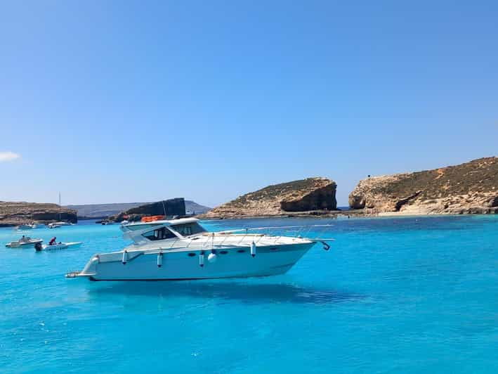 private-boat-charter-around-gozo-comino-blue-lagoon