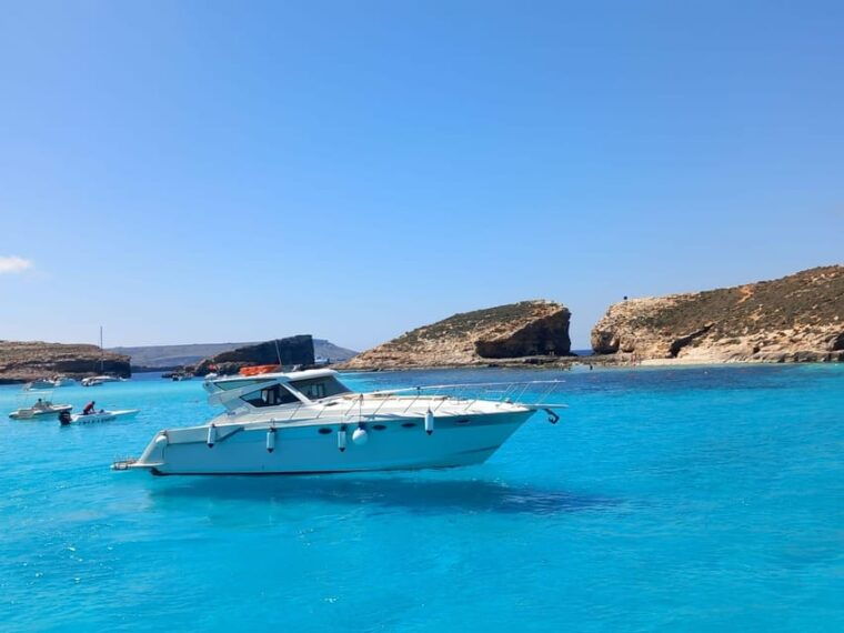 private-boat-charter-around-gozo-comino-blue-lagoon