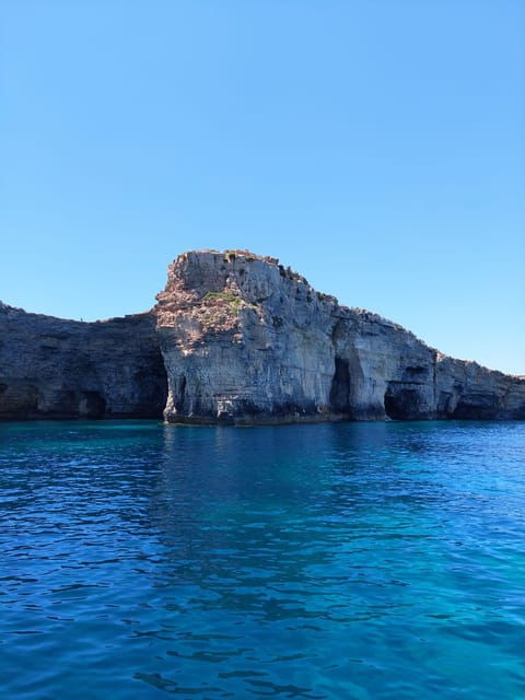 private-boat-charter-comino-parts-of-gozo