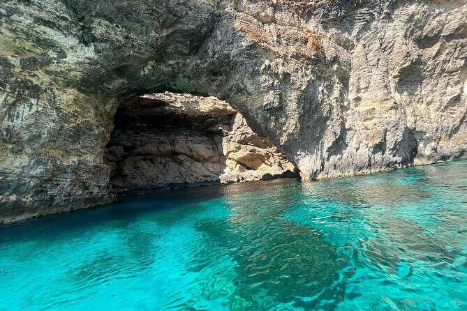 Private Boat Charter: Gozo, Comino, Blue Lagoon, Crysral Lagoon - An Overview of the Tour