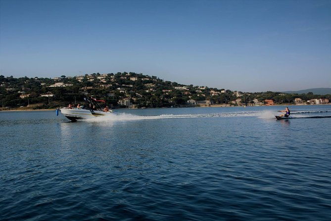 private-boat-charter-including-water-sports-in-bay-of-st-tropez