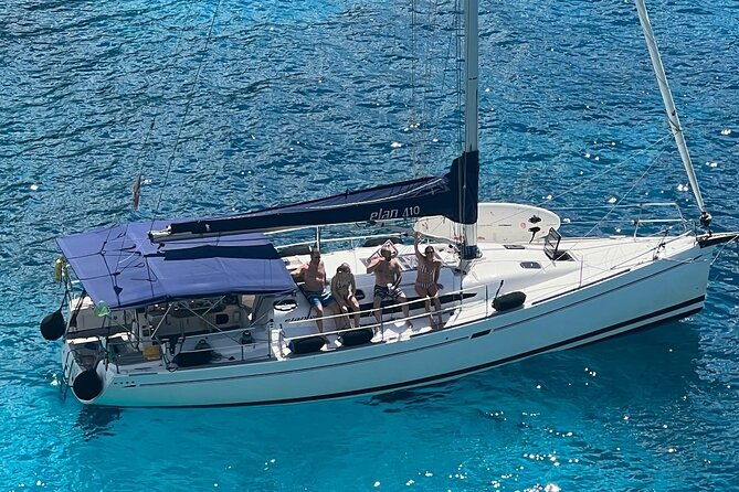 private-boat-charter-to-comino-blue-lagoon