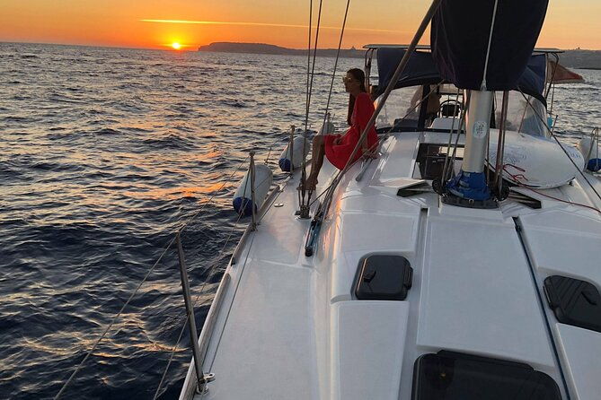 private-boat-charter-to-comino-blue-lagoon