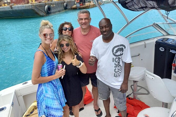 private-boat-charter-with-captain-in-nassau-and-rose-island