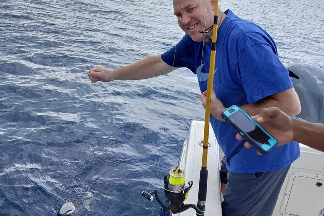 private-boat-charter-with-captain-in-nassau-and-rose-island