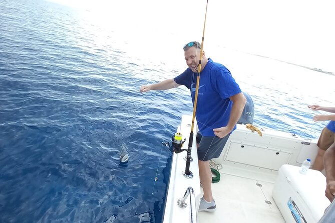 private-boat-charter-with-captain-in-nassau-and-rose-island