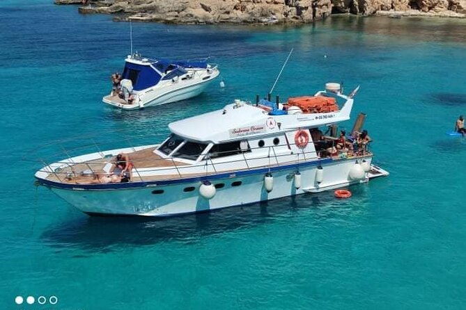 private-boat-charters-around-malta-gozo-comino-2