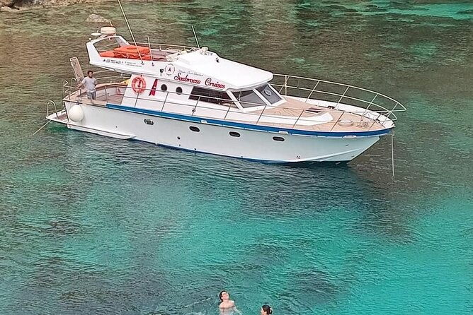 private-boat-charters-around-malta-gozo-comino-2