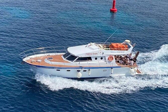 private-boat-charters-around-malta-gozo-comino