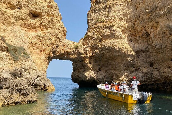 private-boat-cruise-tour-in-ponta-da-piedade-in-lagos