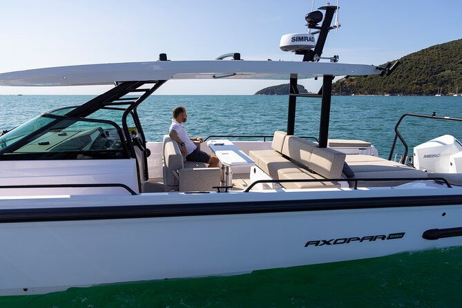 private-boat-day-trip-to-agistri-aegina-and-moni-from-athens