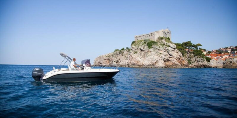 private-boat-excursion-elaphiti-islands-fuel-included