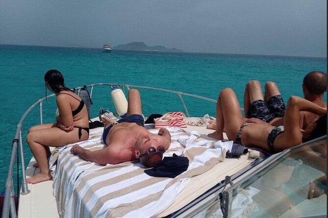 private-boat-excursion-taormina-giardini-naxos-with-lunch-2