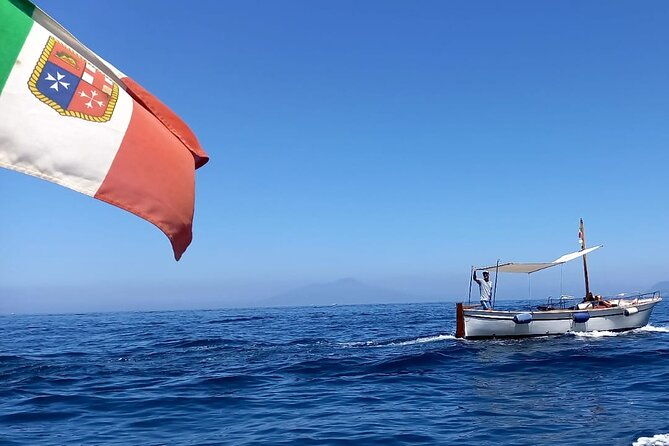 private-boat-experience-experience-the-sea-of-capri-at-its-best-4-hours